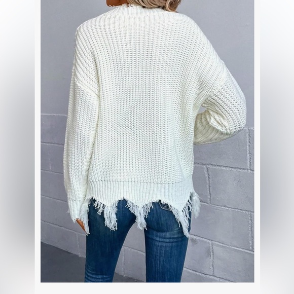 Leani Boutique Pullover Distressed Knit Sweater - Picture 5 of 12
